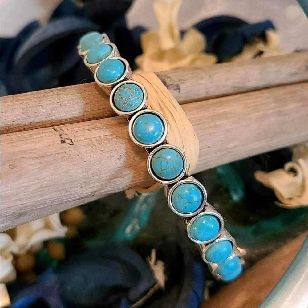 NEW Turquoise and Silver Magnetic Bangle Bracelet - Picture 5 of 7